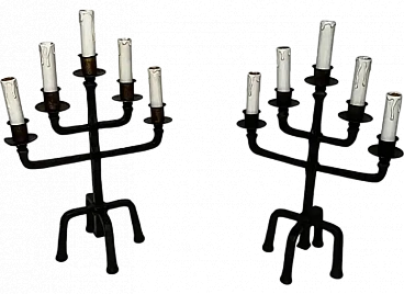 Coppia di candelabri in ferro battuto a 5 bracci, anni '40