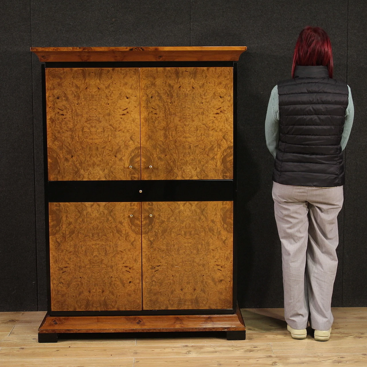 Credenza alta porta TV in stile Biedermeier in radica, '900 2