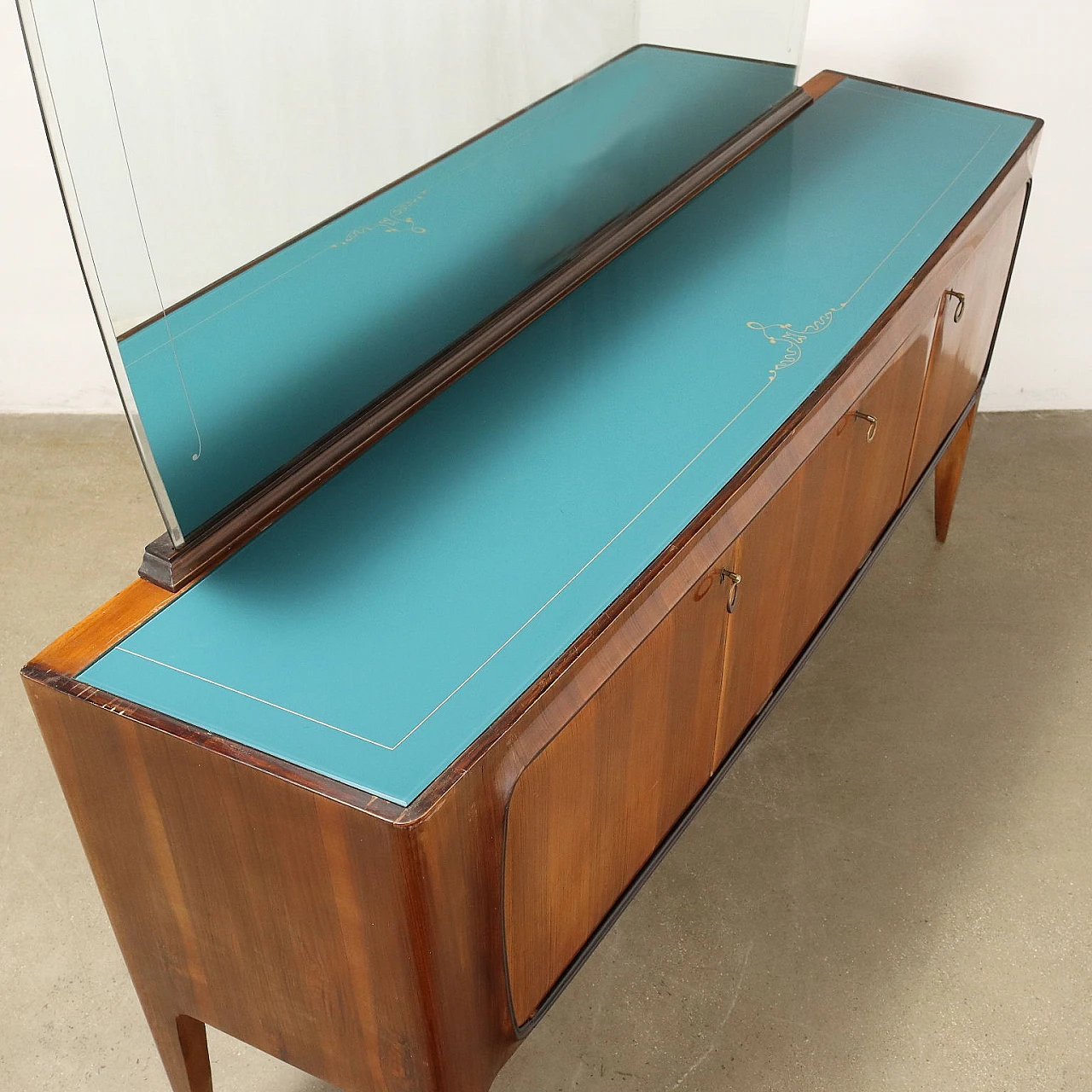 Credenza con specchio in noce con piano in vetro, anni '50 10