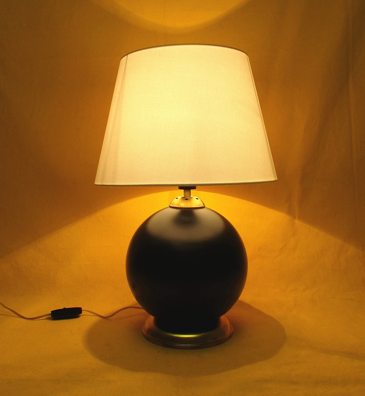 Spherical ceramic lamp from the 1960s 4