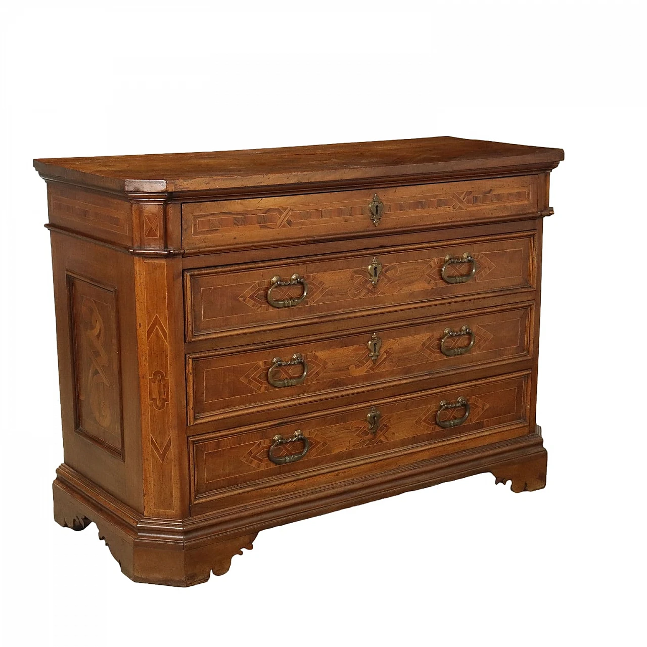 Walnut dresser with carved corbelled and inlaid feet, 18th century 1