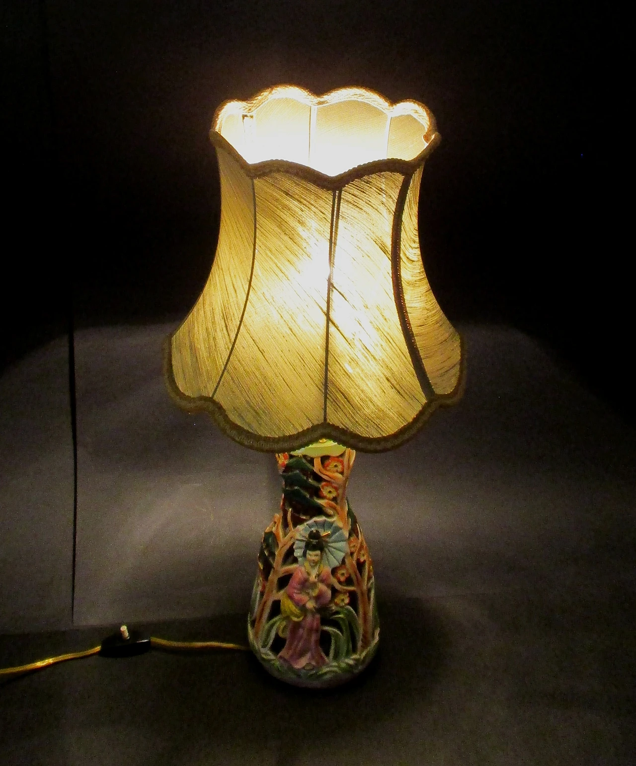 Oriental ceramic lamp from the 1950s 4