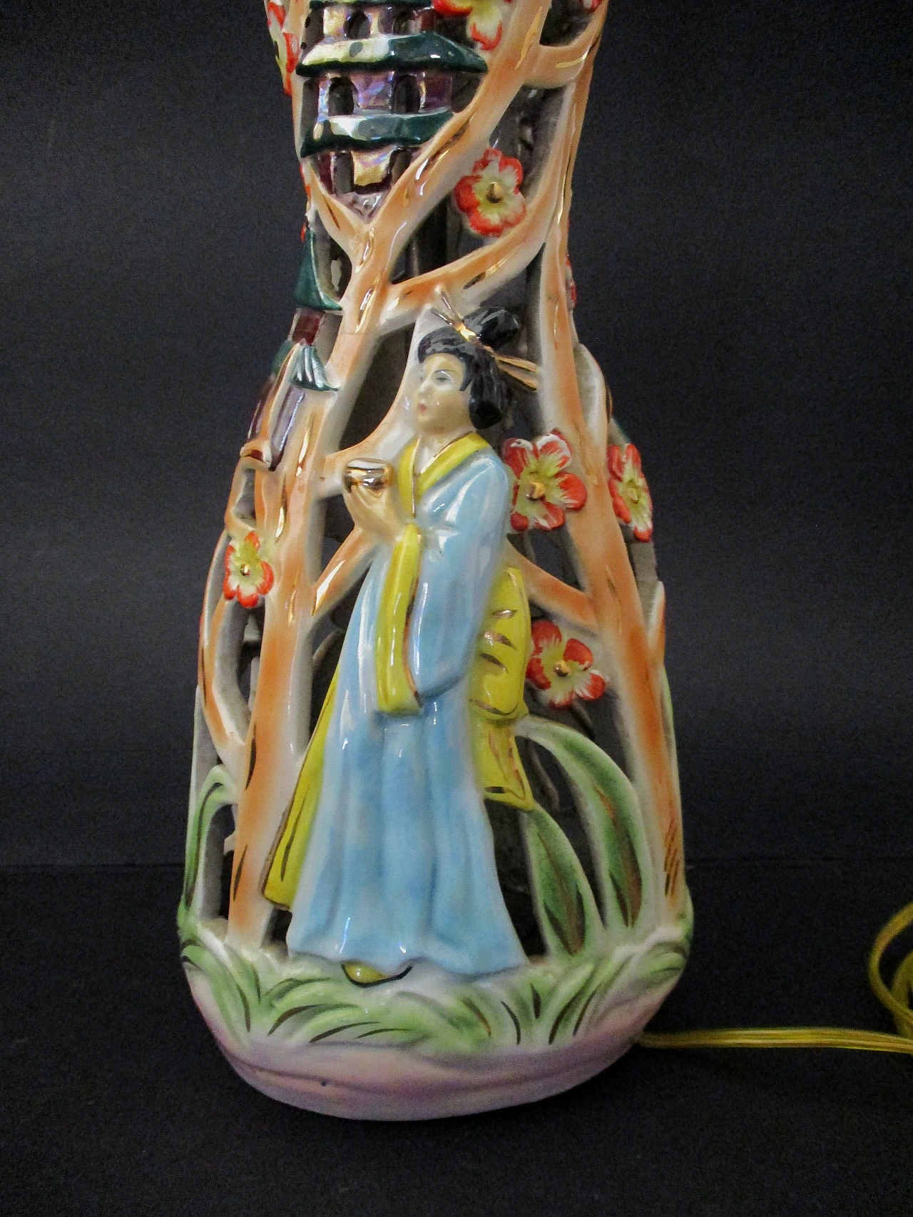 Oriental ceramic lamp from the 1950s 11