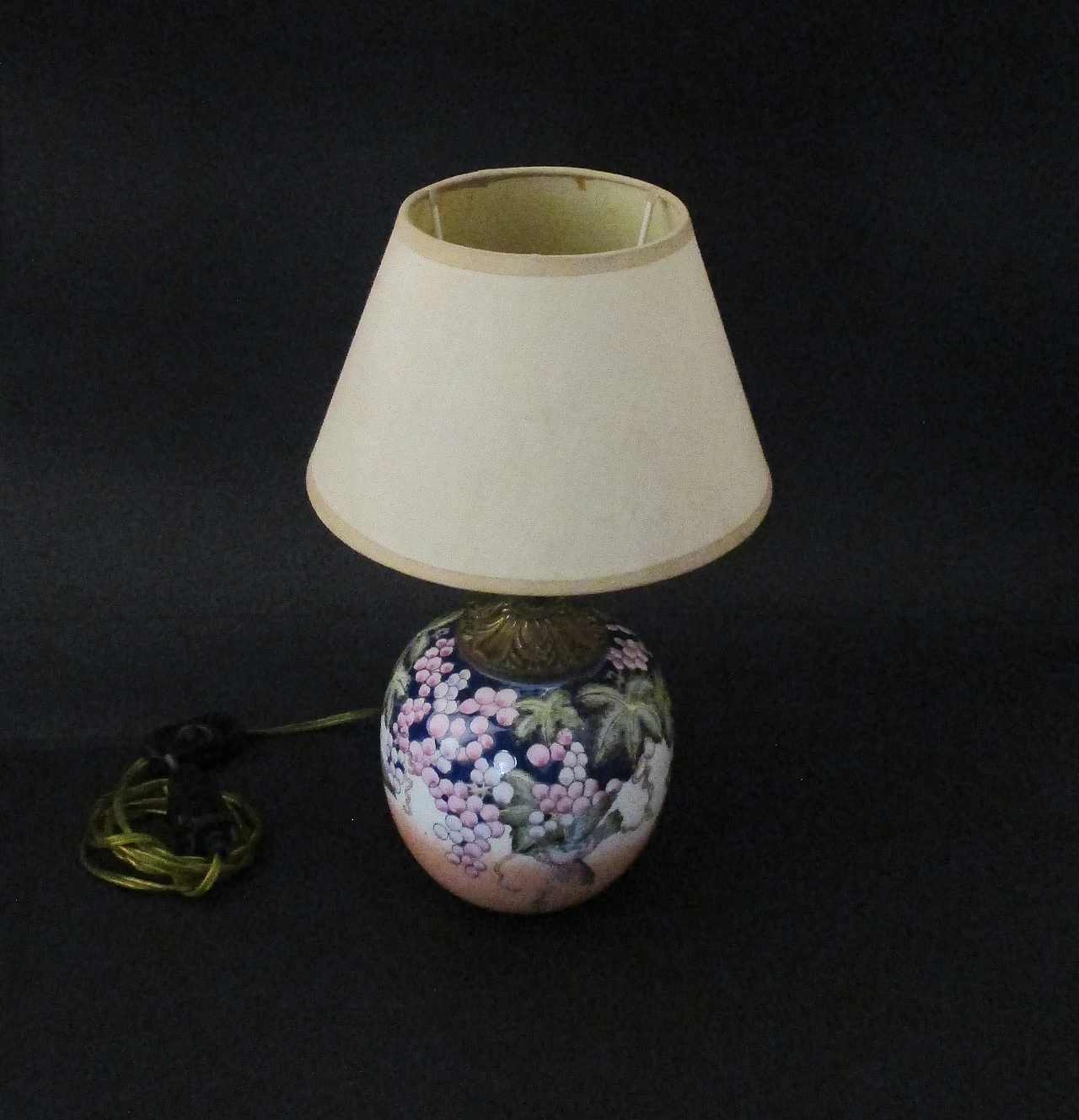 Oriental lamp in painted porcelain from the 1950s 2