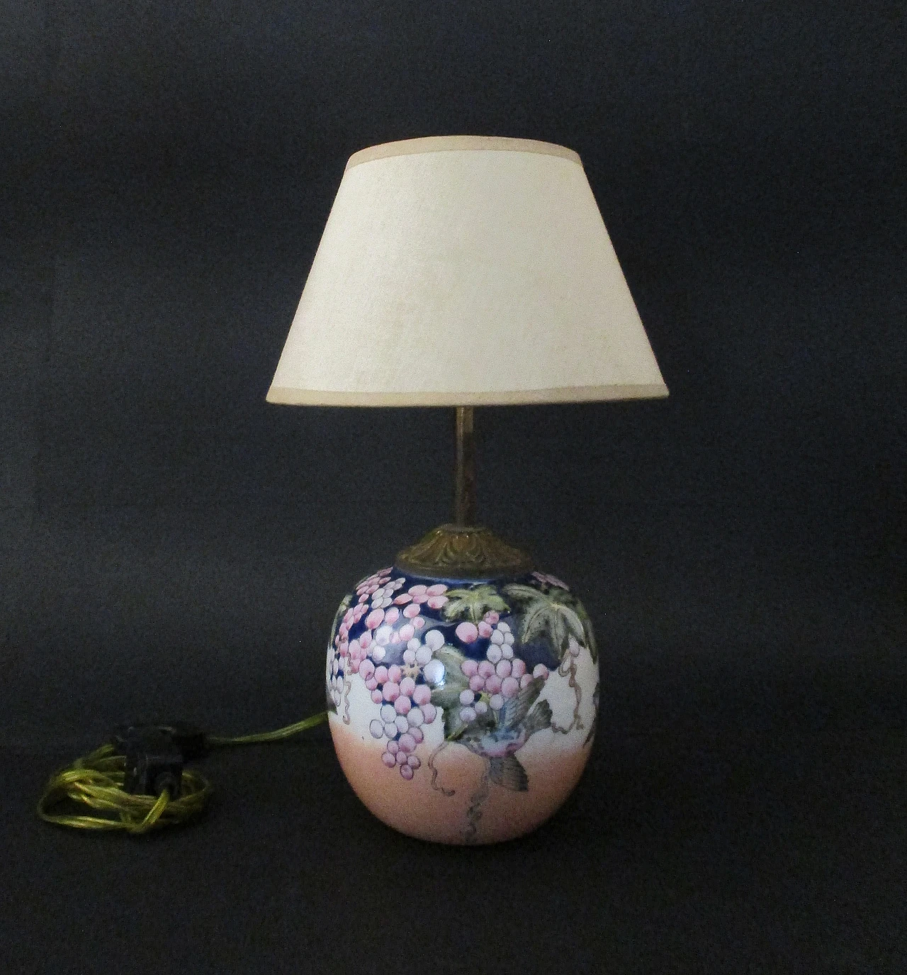 Oriental lamp in painted porcelain from the 1950s 3