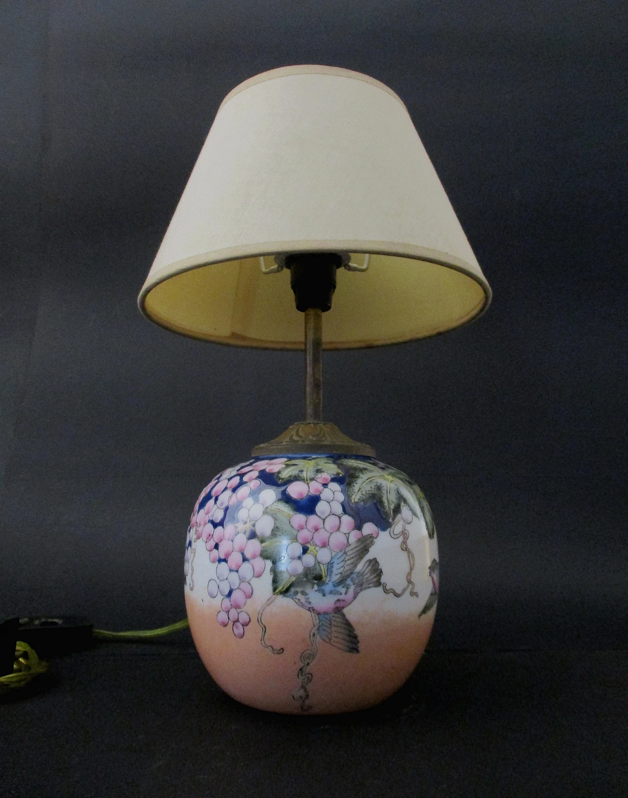 Oriental lamp in painted porcelain from the 1950s 4