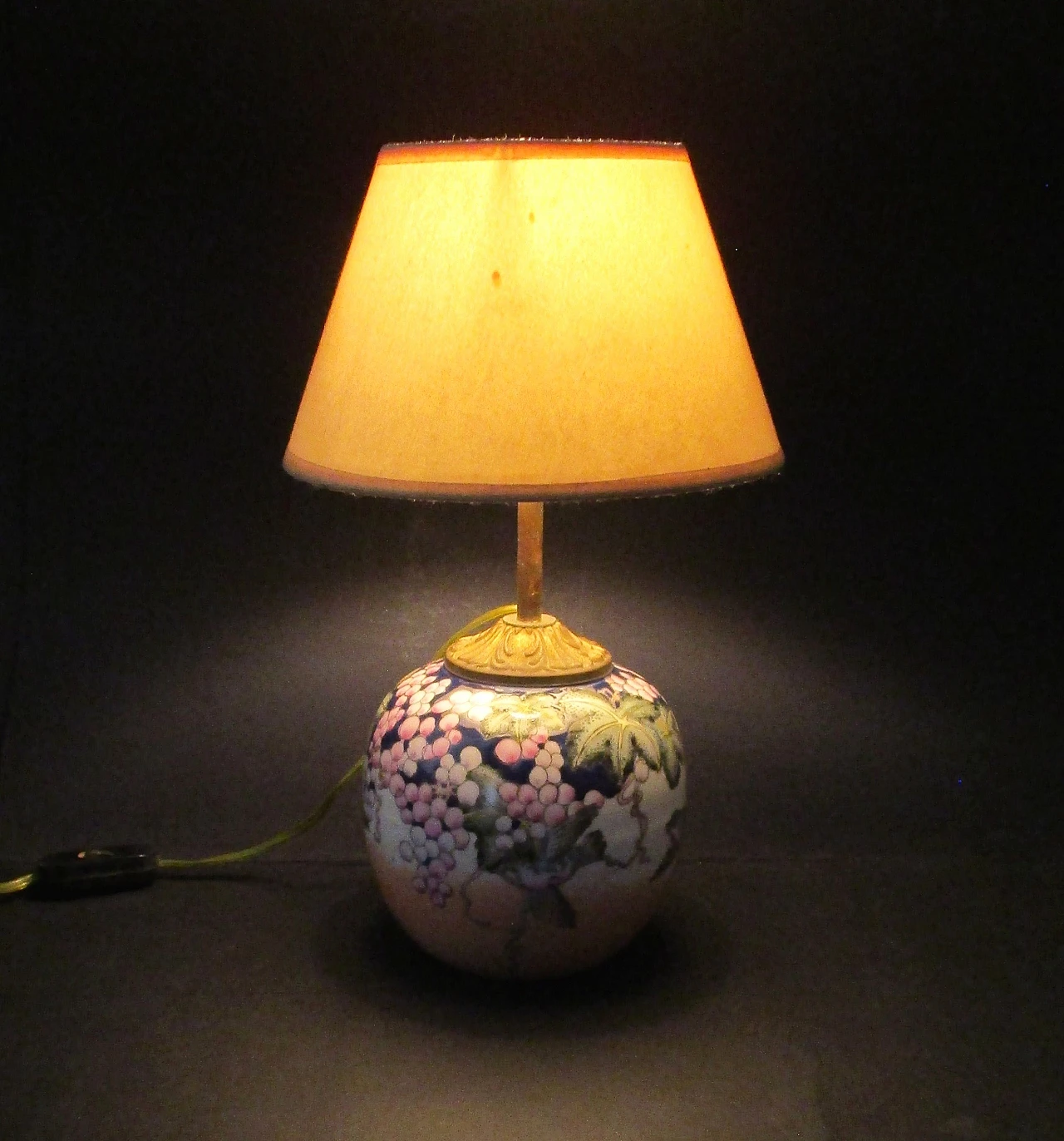 Oriental lamp in painted porcelain from the 1950s 5