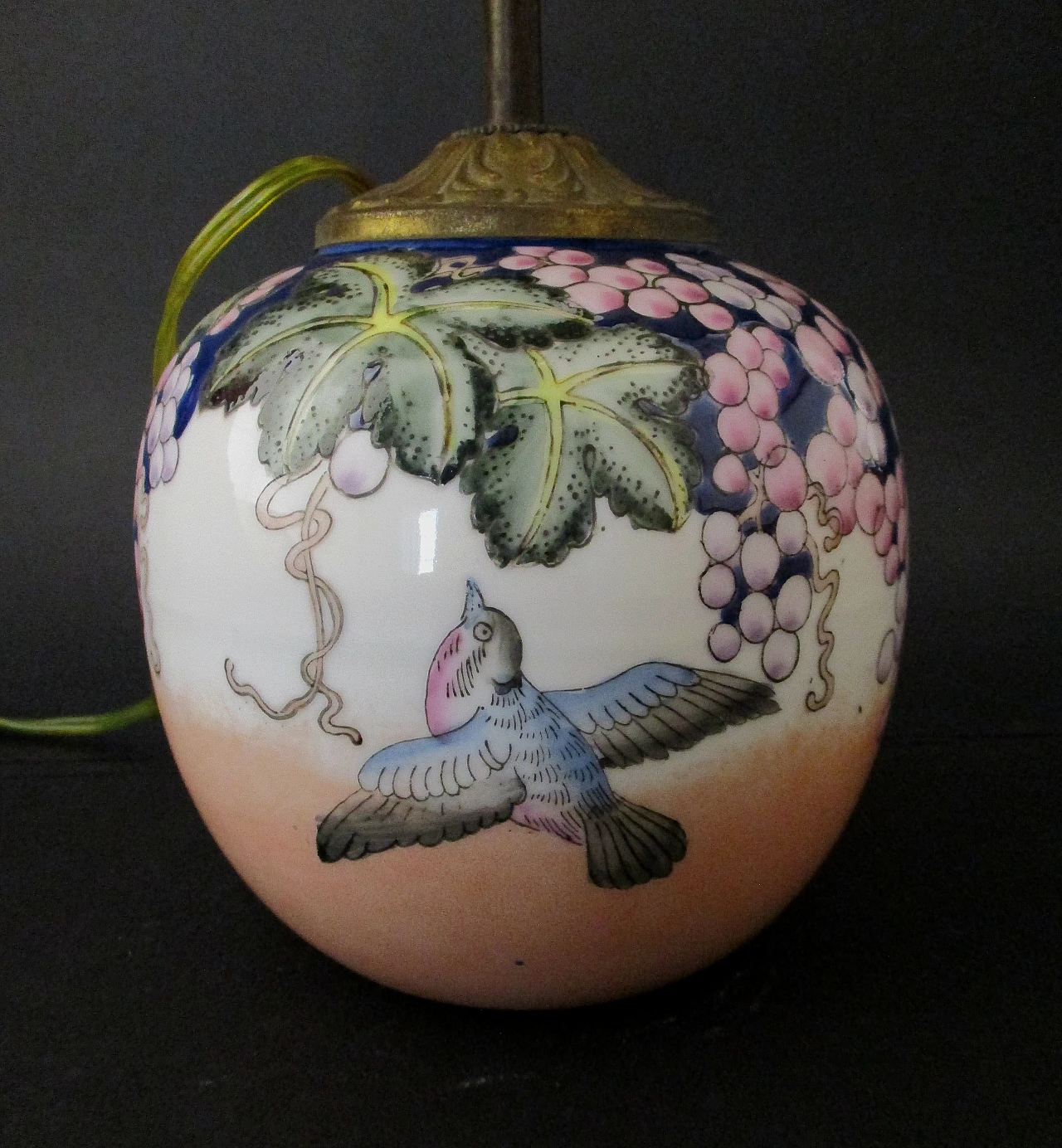 Oriental lamp in painted porcelain from the 1950s 10