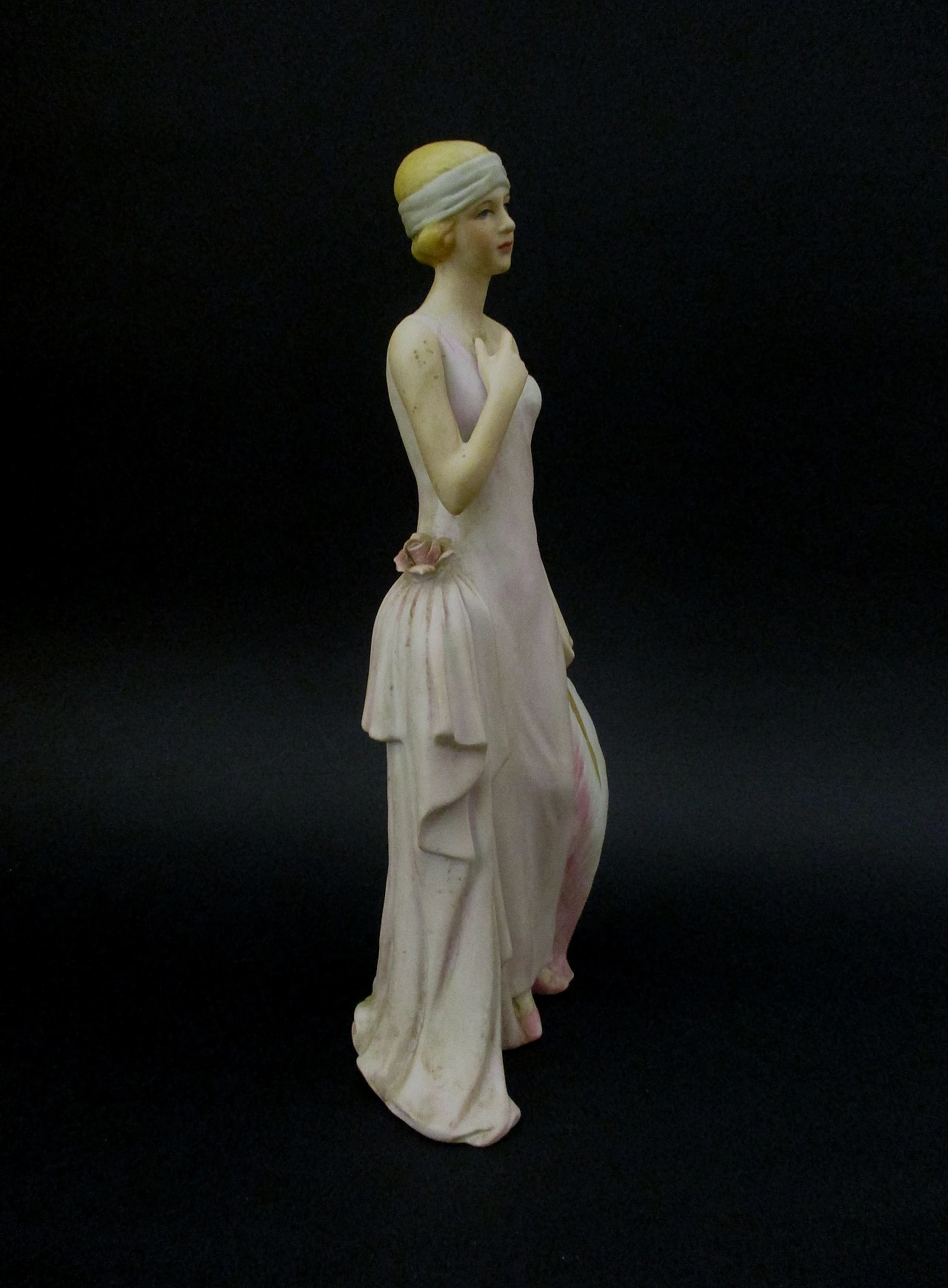 Liberty figurine in Capodimonte biscuit, early 1900s 2