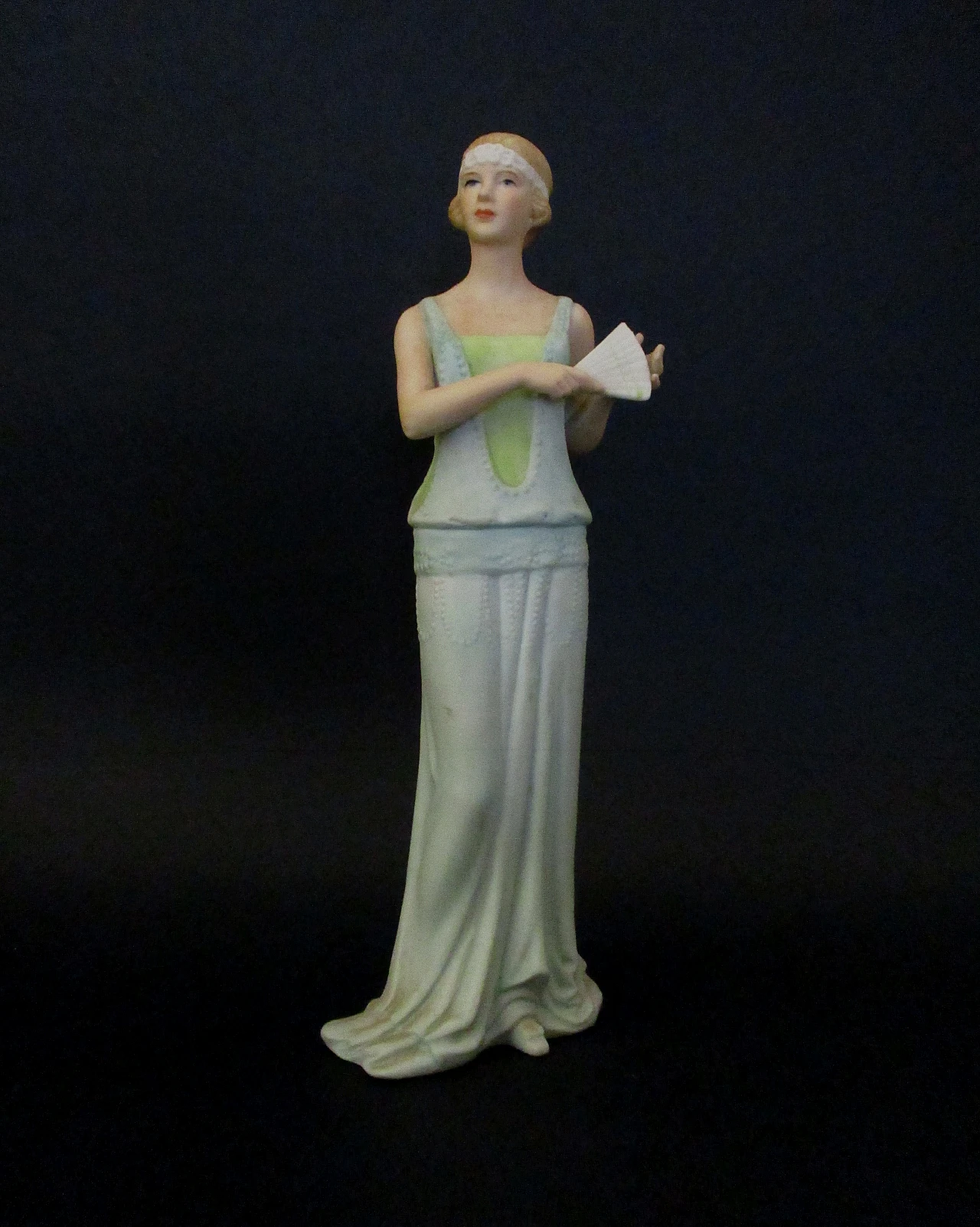 Liberty figurine in Capodimonte biscuit from the early 1900s 2