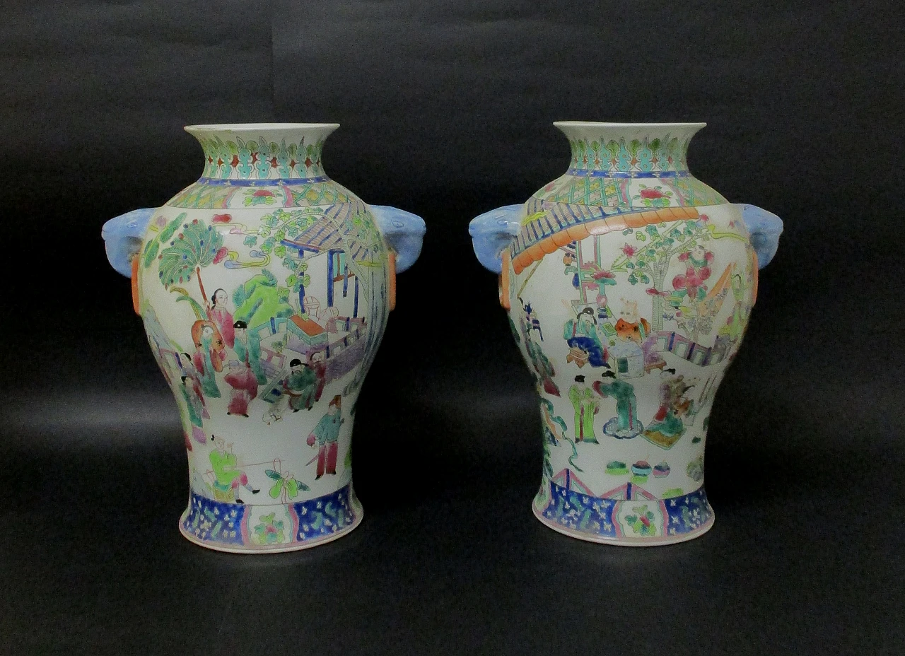 Pair of painted porcelain oriental vases from the 20th century 2