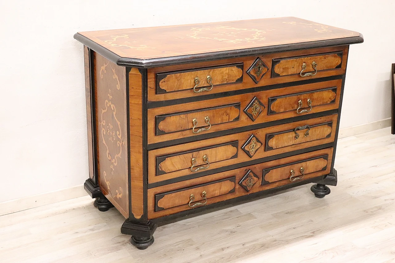 Majestic antique chest of drawers, 17th century 2