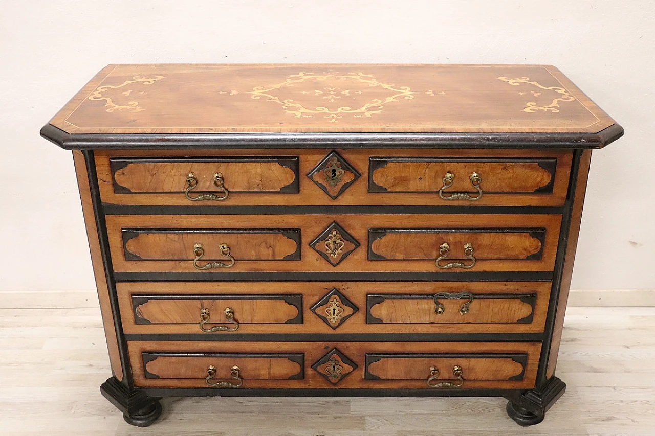 Majestic antique chest of drawers, 17th century 3