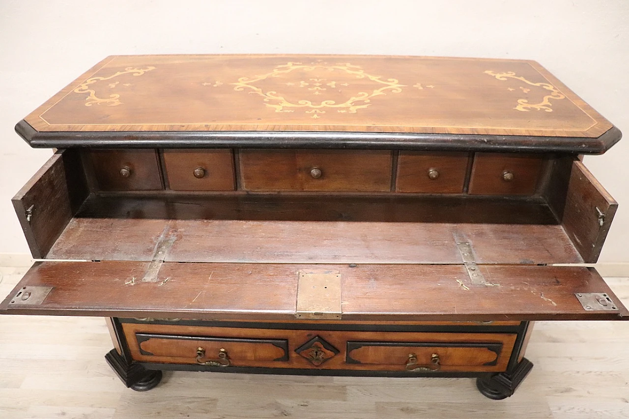 Majestic antique chest of drawers, 17th century 15