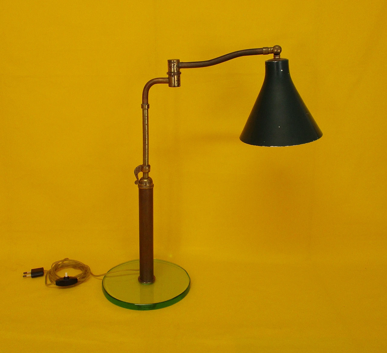 Pietro Chiesa lamp for Fontana Arte in brass and glass, 1940s 1