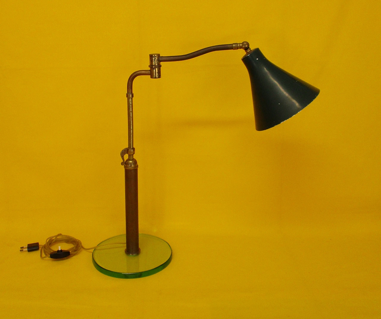 Pietro Chiesa lamp for Fontana Arte in brass and glass, 1940s 7