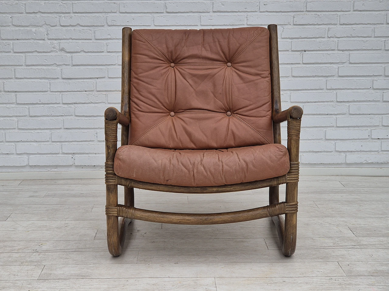 Scandinavian armchair in bamboo, leather, 1970s 6