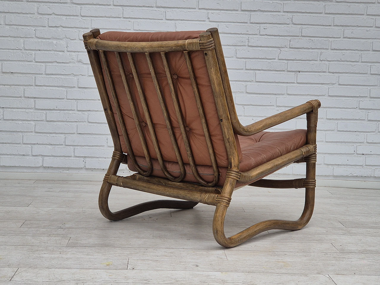 Scandinavian armchair in bamboo, leather, 1970s 10