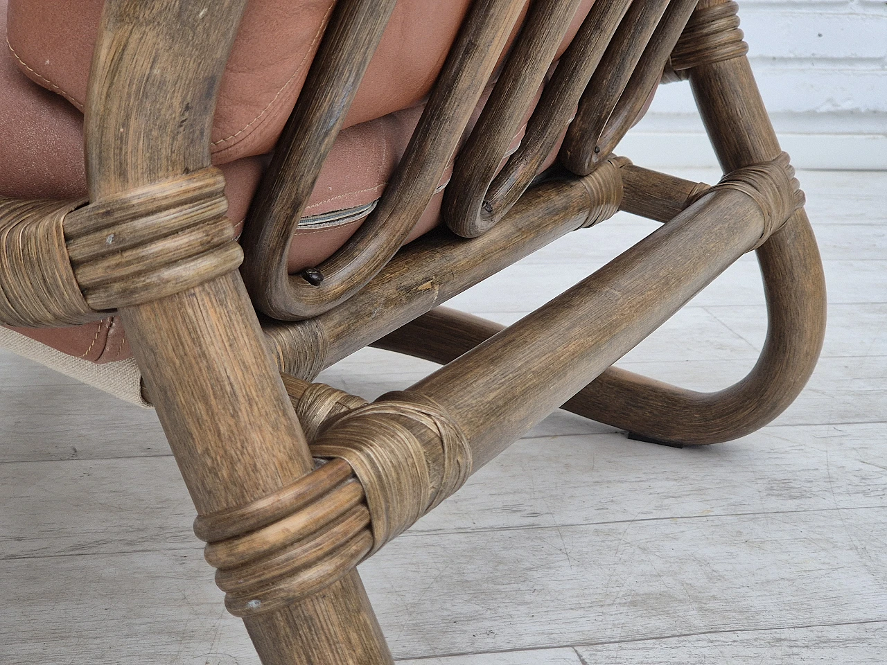 Scandinavian armchair in bamboo, leather, 1970s 13