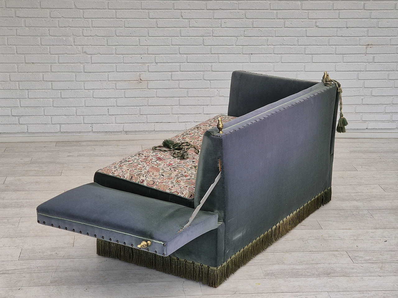 Danish drop arm "Spanish" sofa in velour, 1970s 18