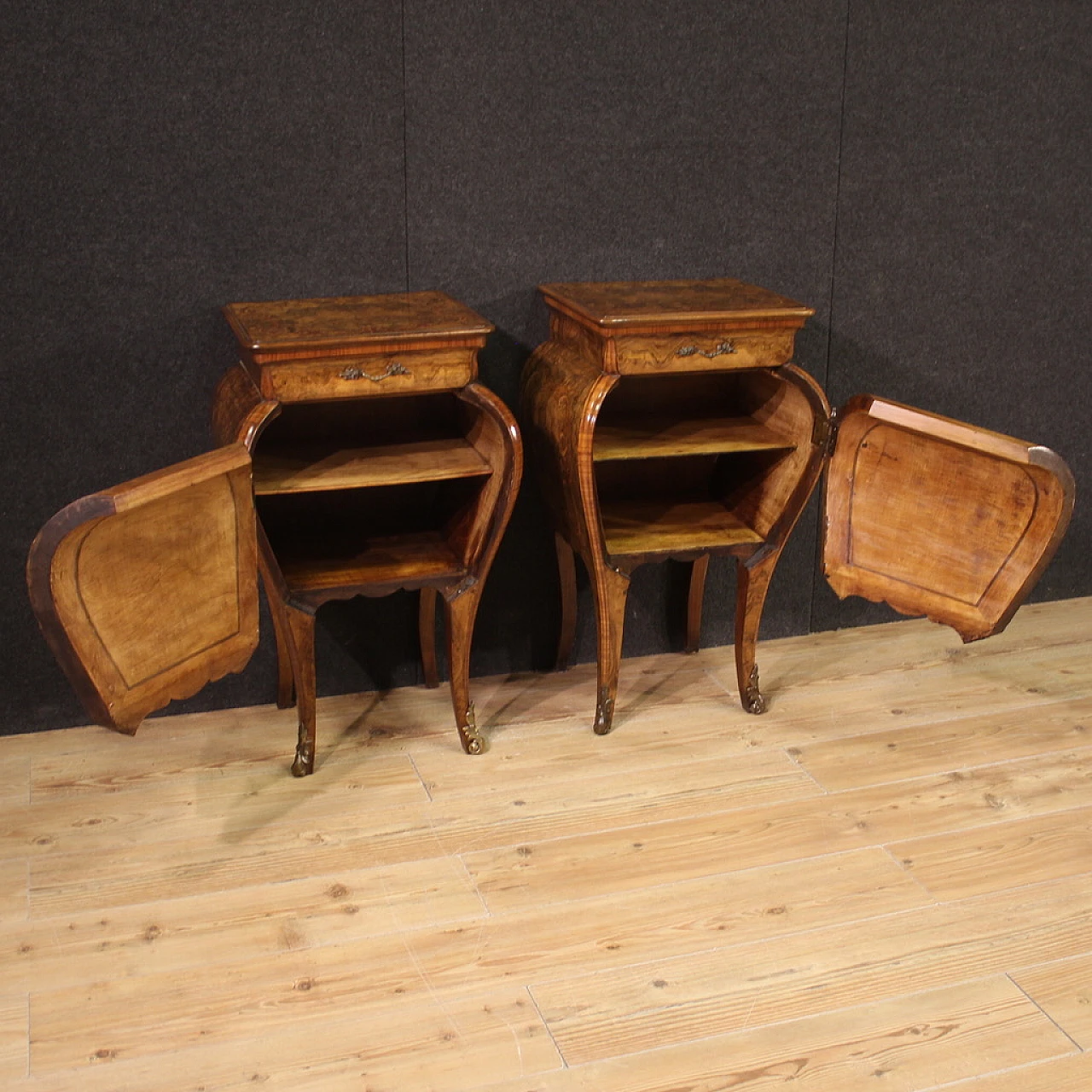 Pair of Louis XV style Lombard bedside tables, 20th century 10