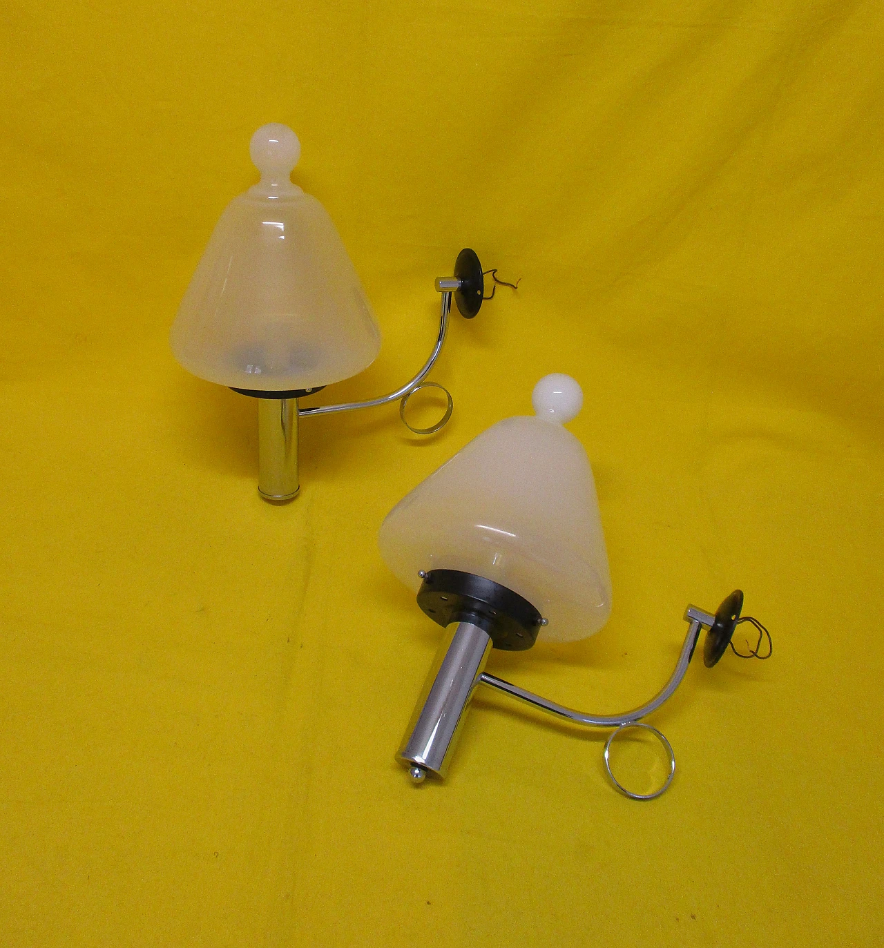 Pair of Carlo Nason metal glass wall lights from the 1960s 3