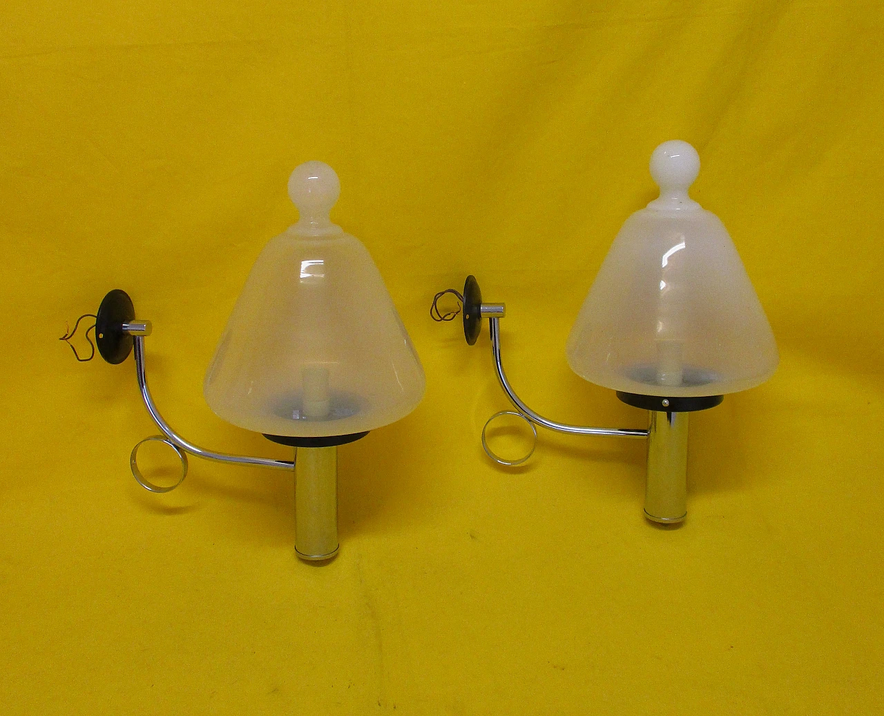 Pair of Carlo Nason metal glass wall lights from the 1960s 5