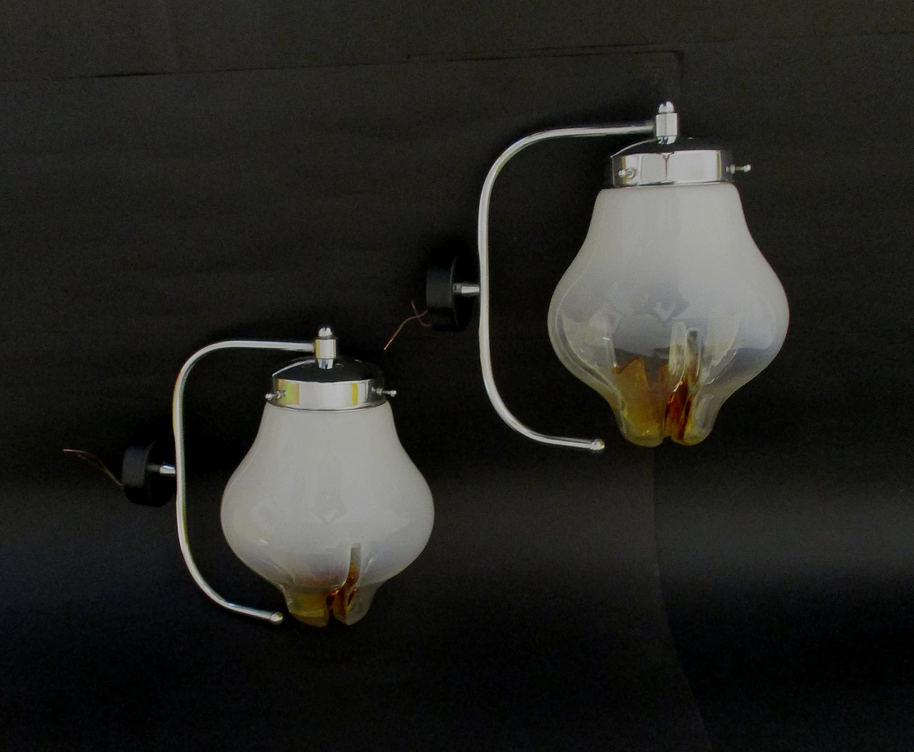 Pair of Toni Zuccheri wall lamps for Mazzega in metal, Murano glass, 1960s 1