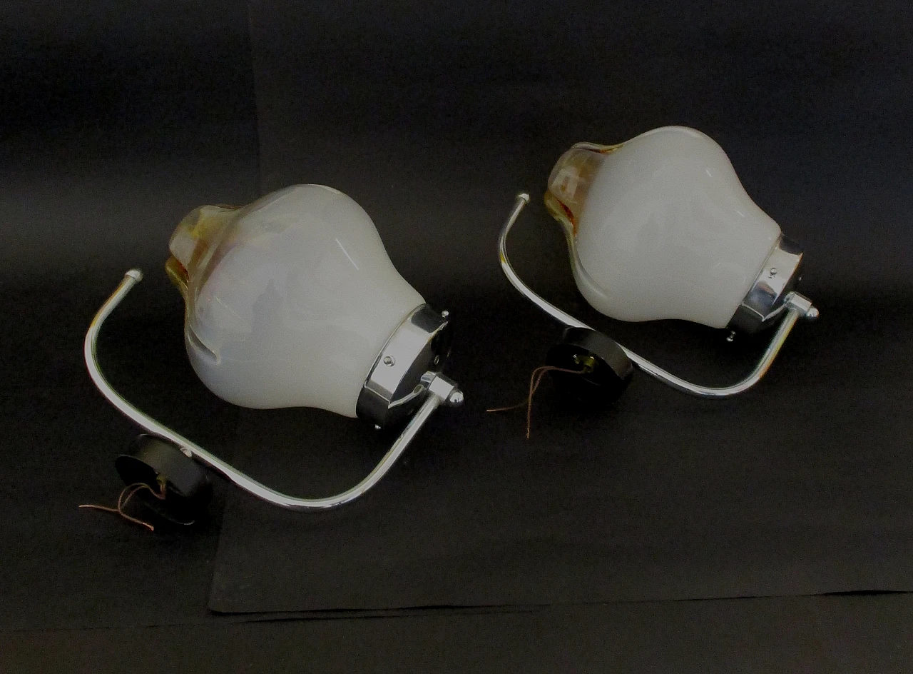 Pair of Toni Zuccheri wall lamps for Mazzega in metal, Murano glass, 1960s 6