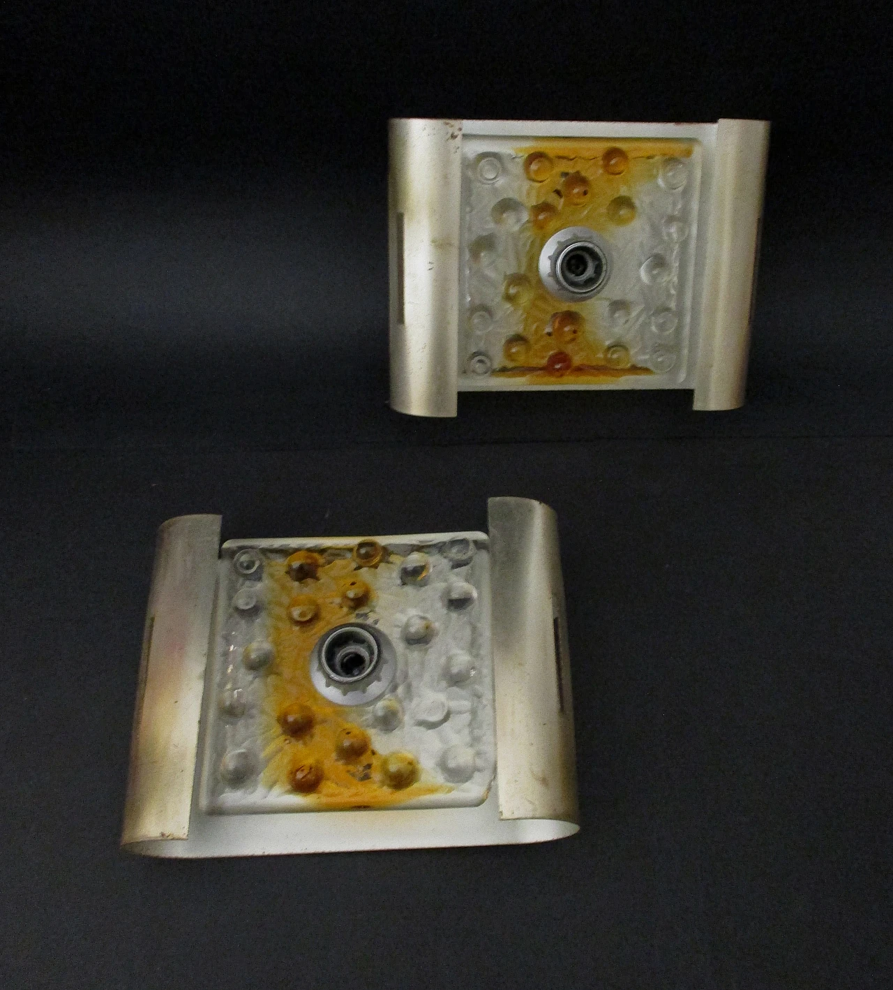 Pair of Toni Zuccheri wall lamps for Mazzega in metal, Murano glass, 1960s 4