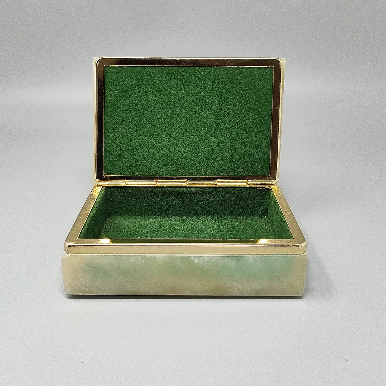 1960s Astonishing Box in Onyx. Made in Italy 5