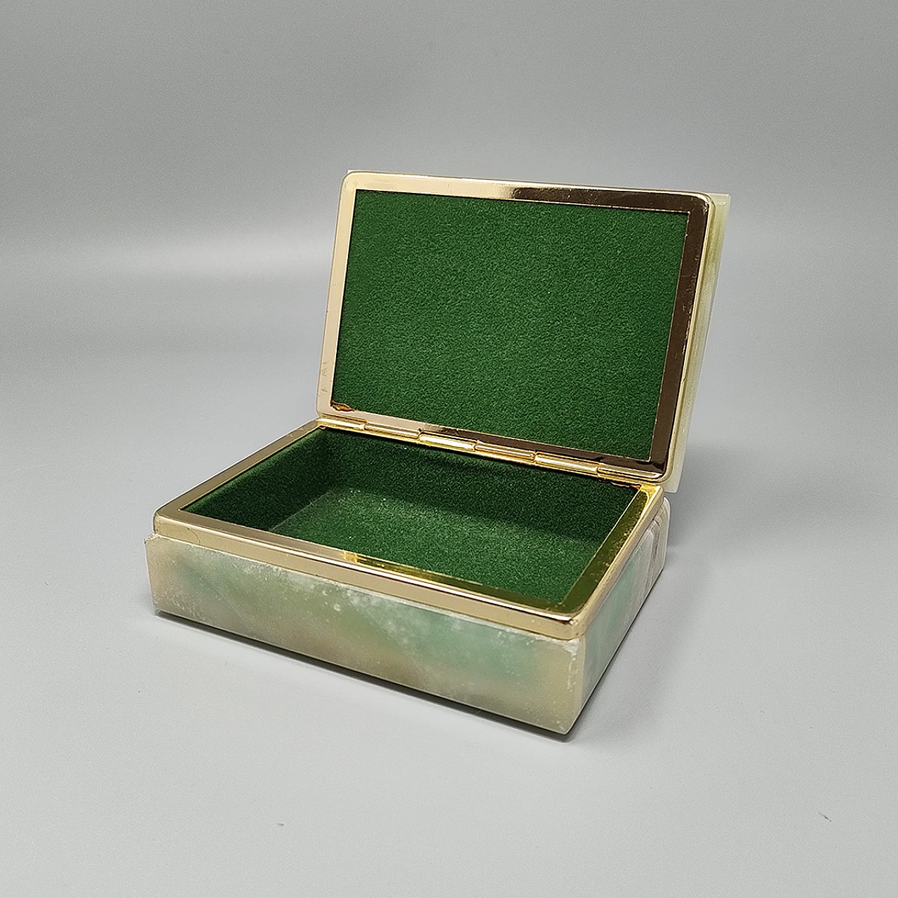 1960s Astonishing Box in Onyx. Made in Italy 7