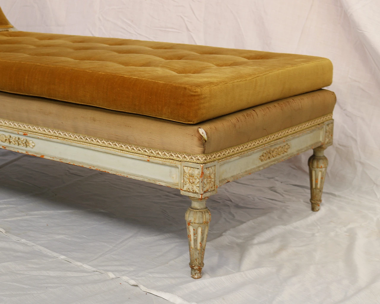 Yellow velvet Louis XVI Chaise Lounge, 1890s 3