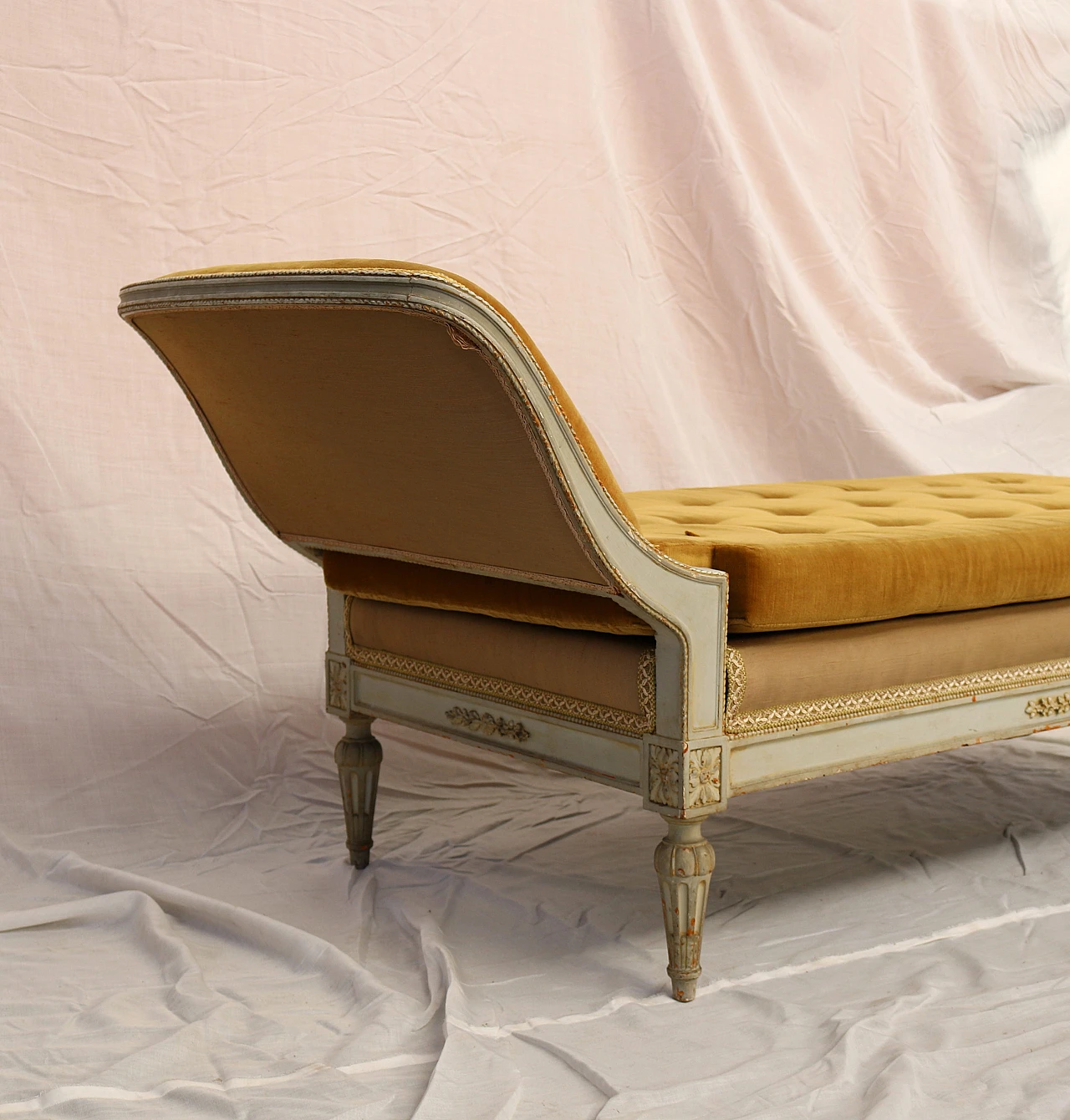 Yellow velvet Louis XVI Chaise Lounge, 1890s 5