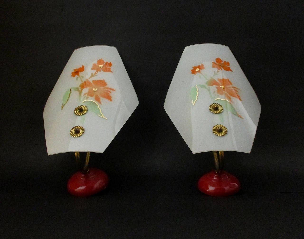 Pair of Dino Lama wall lights in brass and glass from the 1960s 7