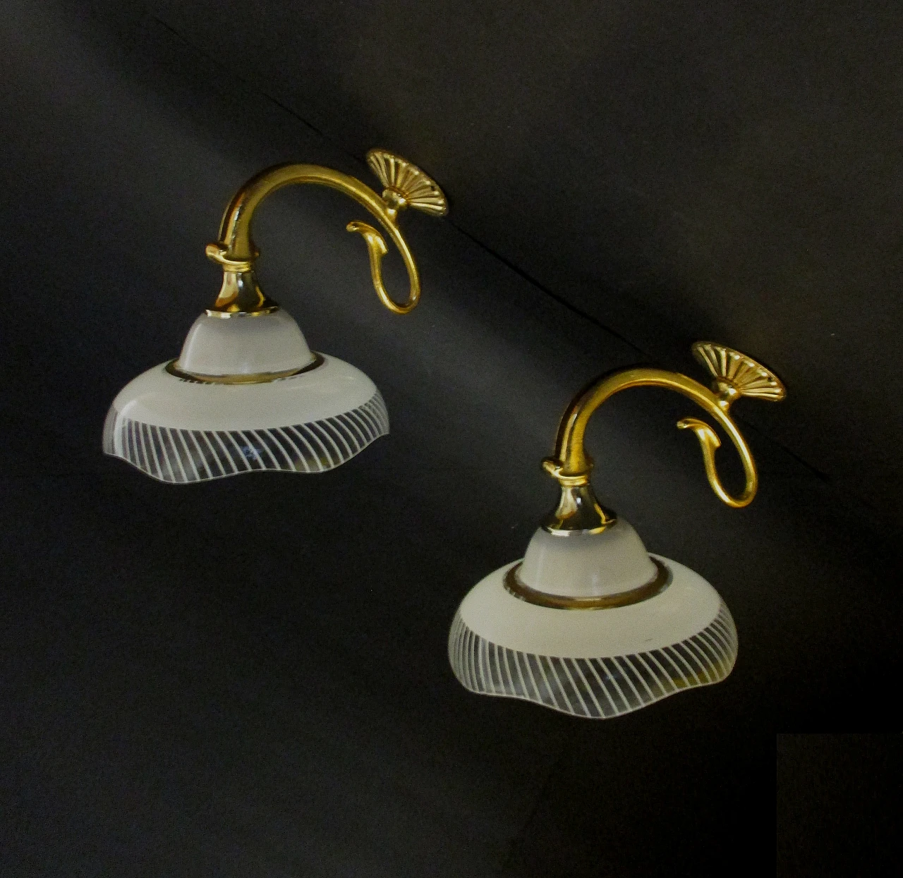 Pair of designer wall lights in brass and glass from the 1960s 2