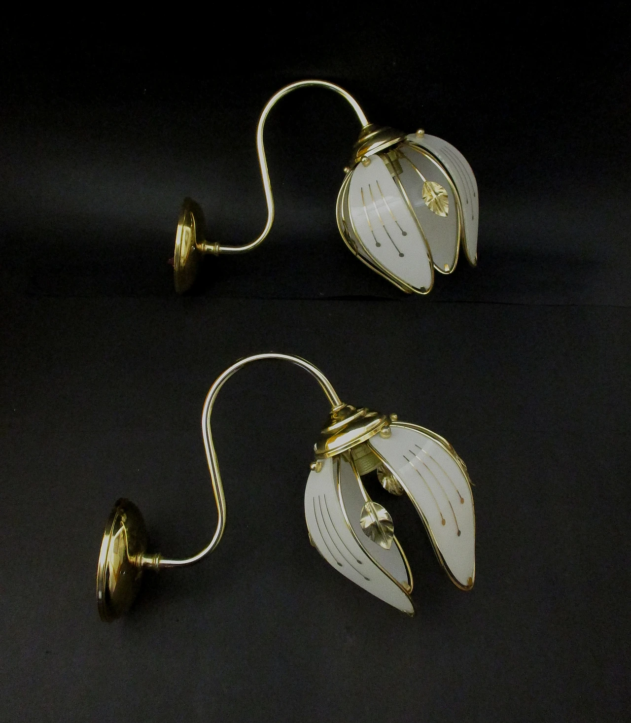 Pair of designer wall lights in brass and glass from the 1960s 1