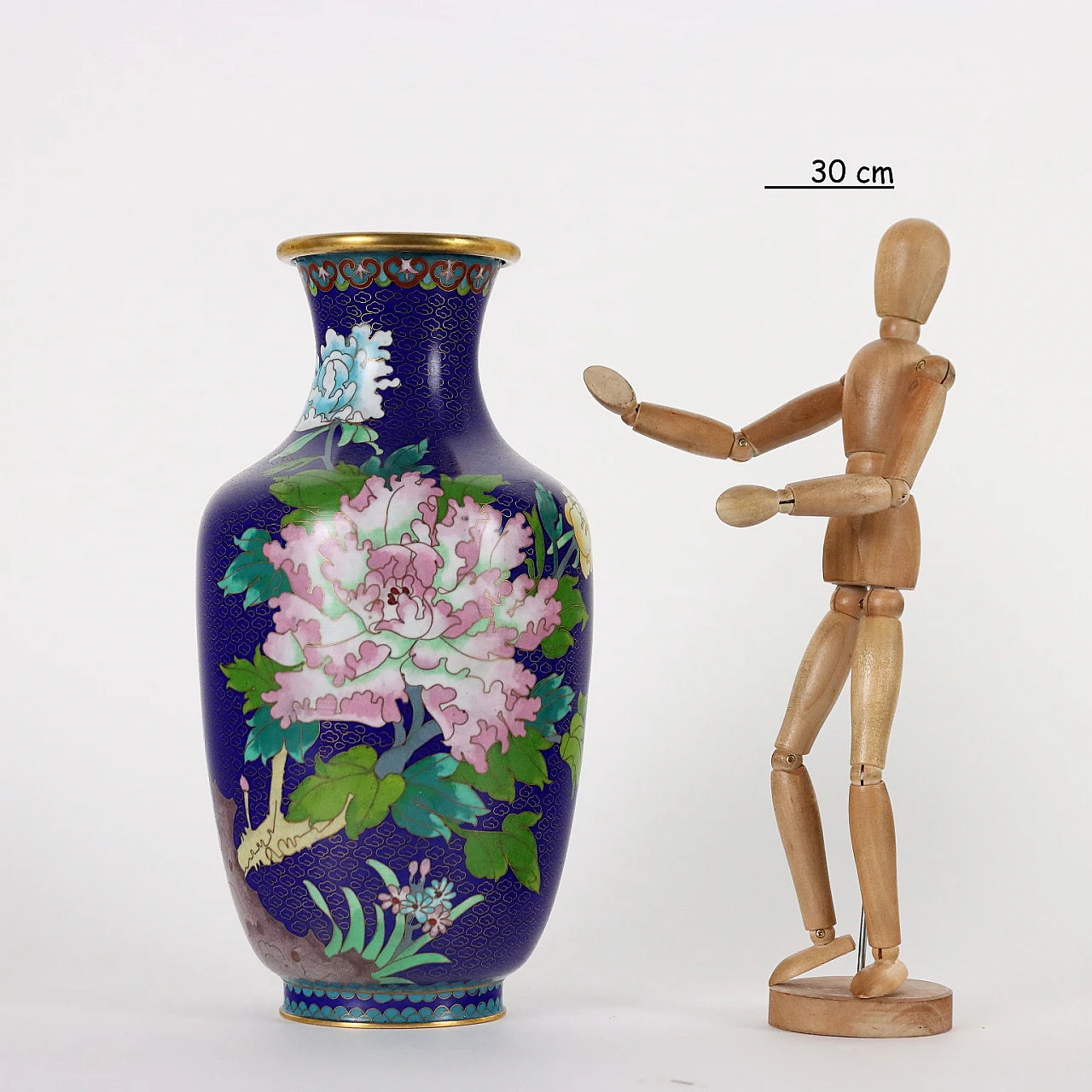 Chinese Cloisonné vase with coloured decoration, 20th century 2