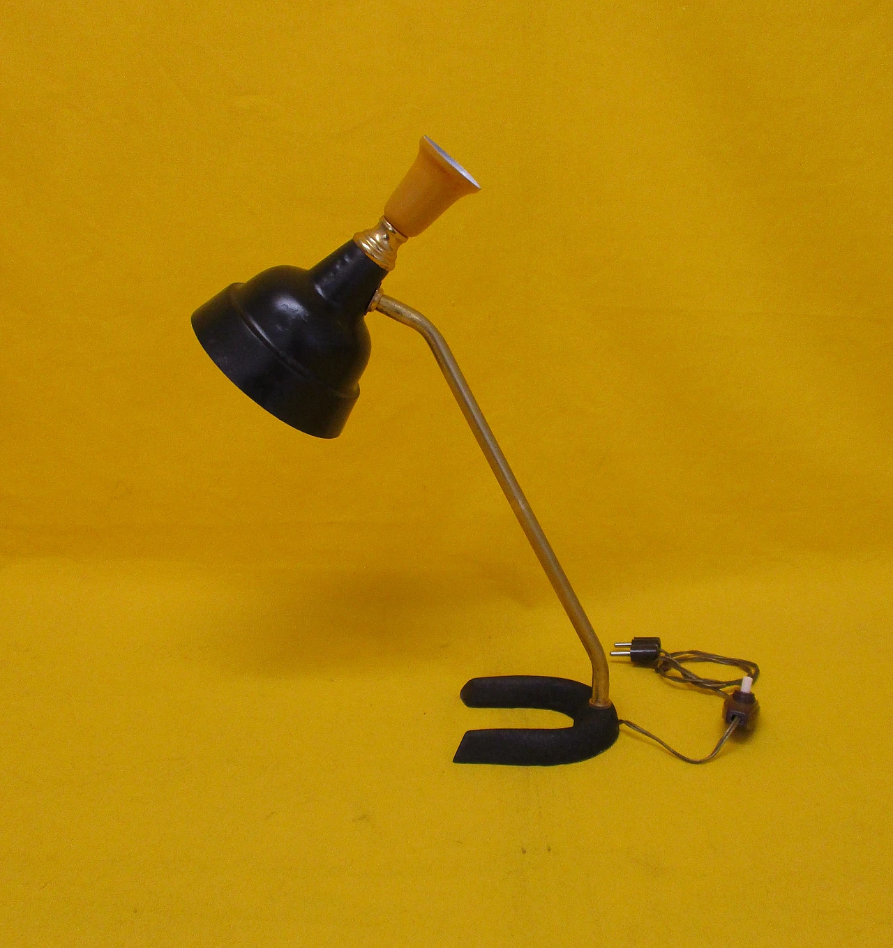 Arteluce lamp in brass and aluminum from the 1950s 3