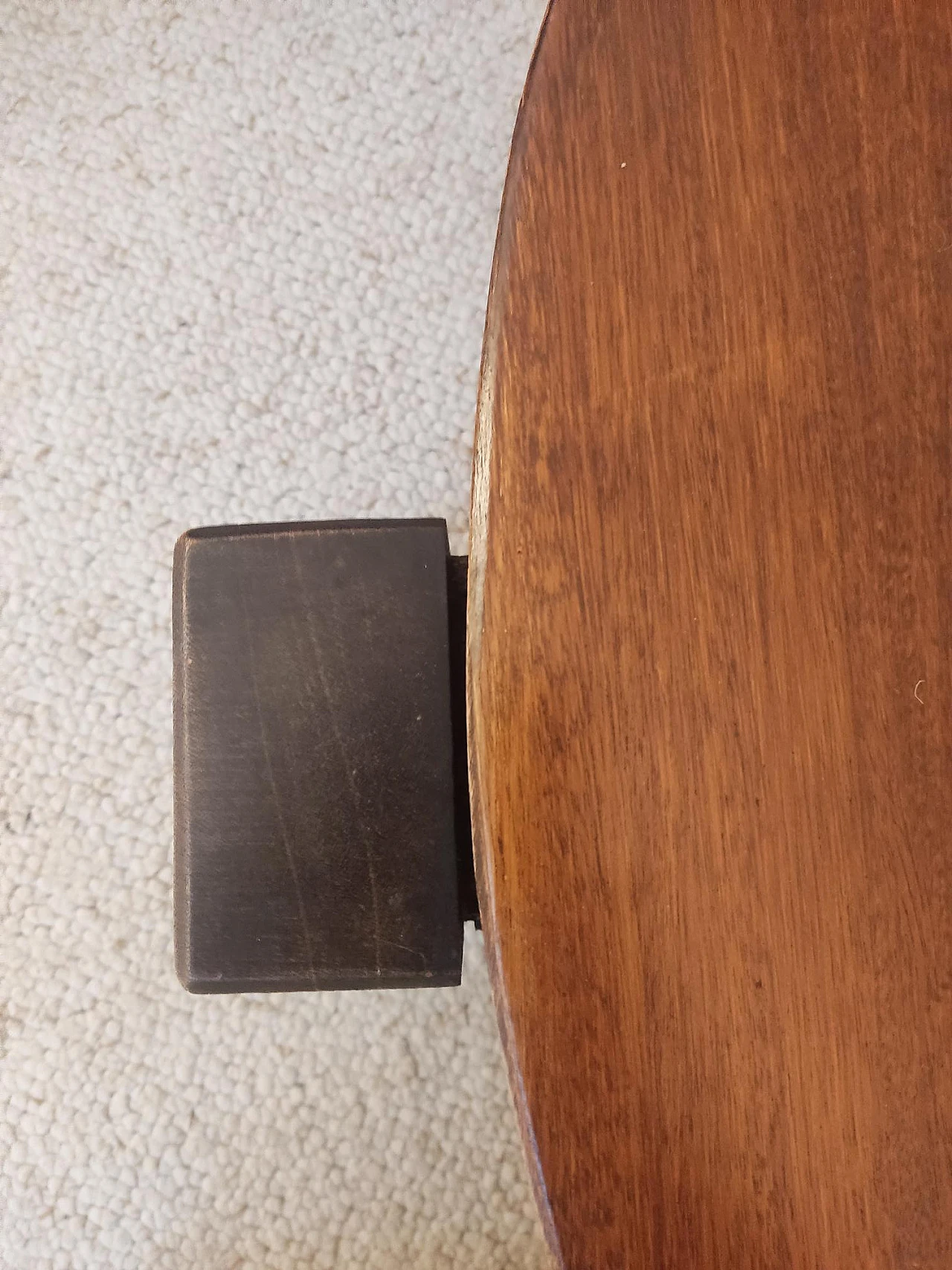 Circular oak coffee table, 60s 5