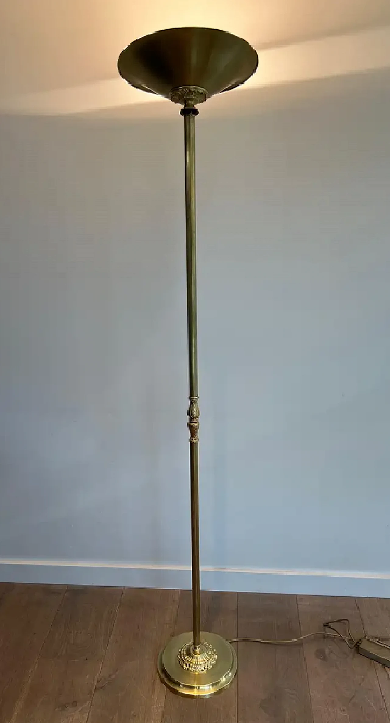 Brass floor lamp with removable reflector, 1970s 10