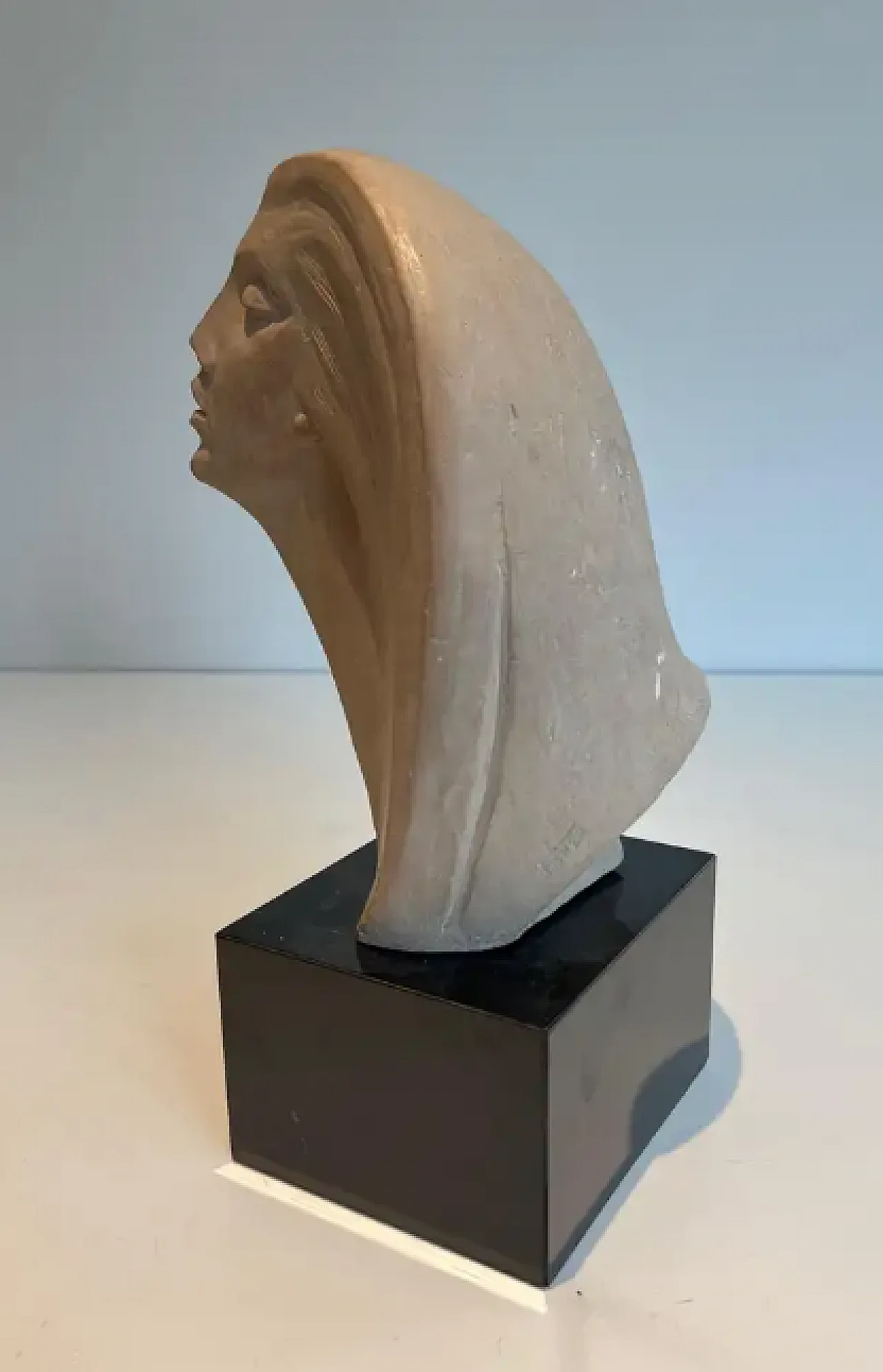 Terracotta sculpture representing a coman's face, 1980s 4