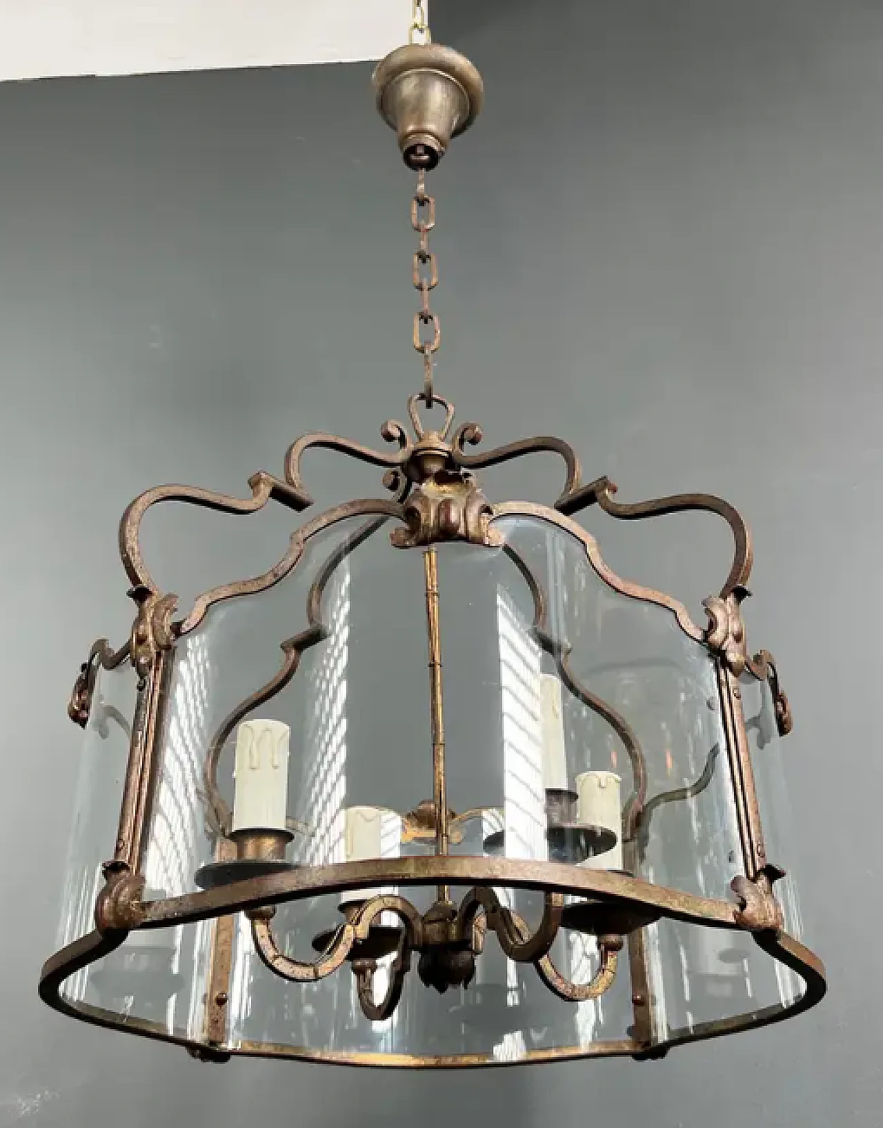 4-light gilded wrought iron lantern with curved glass, 1940s 4