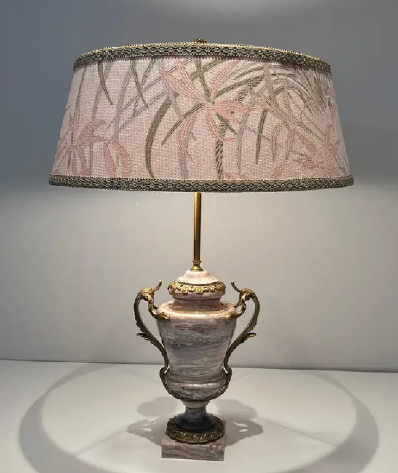 Large Louis XV style lamp in marble and bronze, 19th century 2