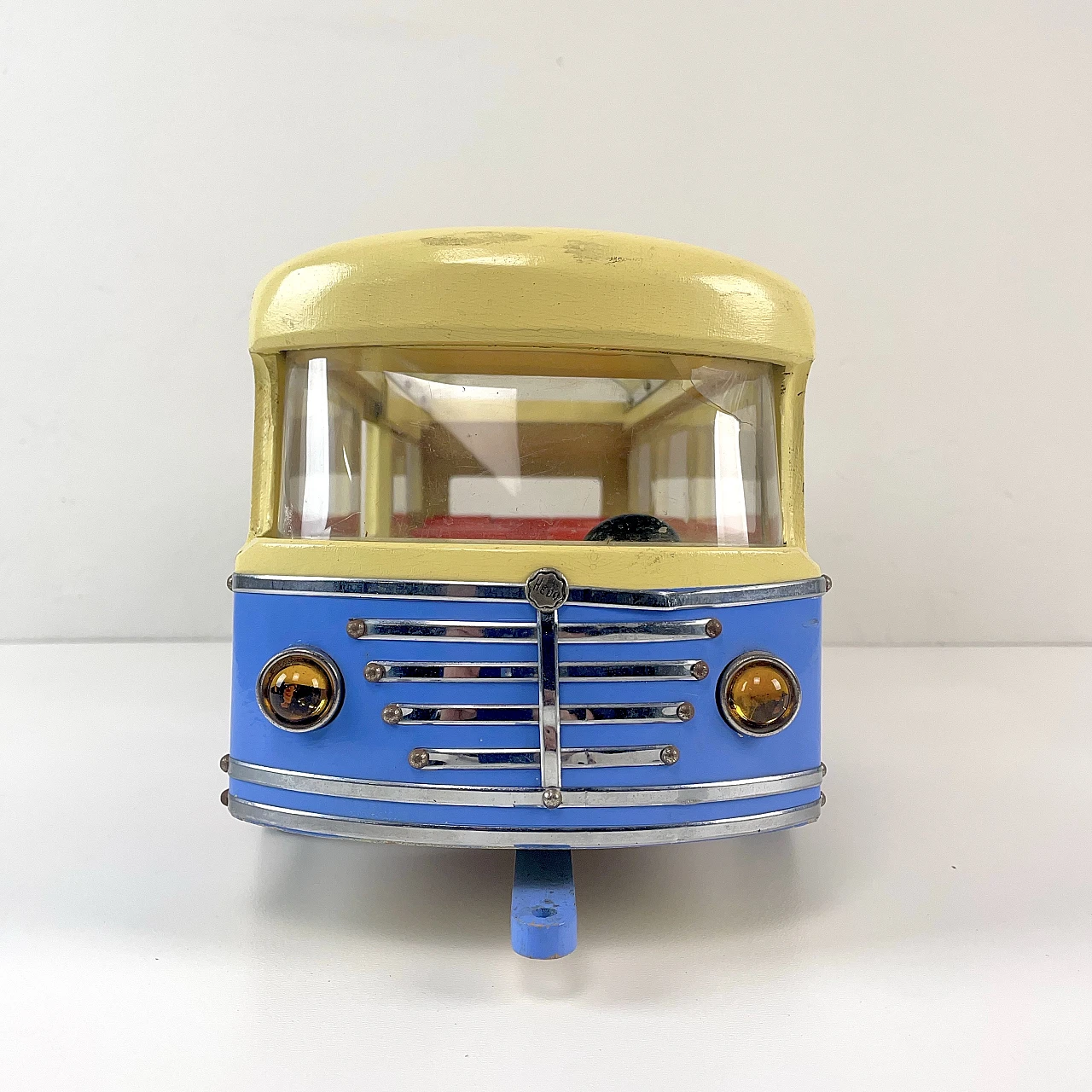 Hedo wooden bus, 1950s 13