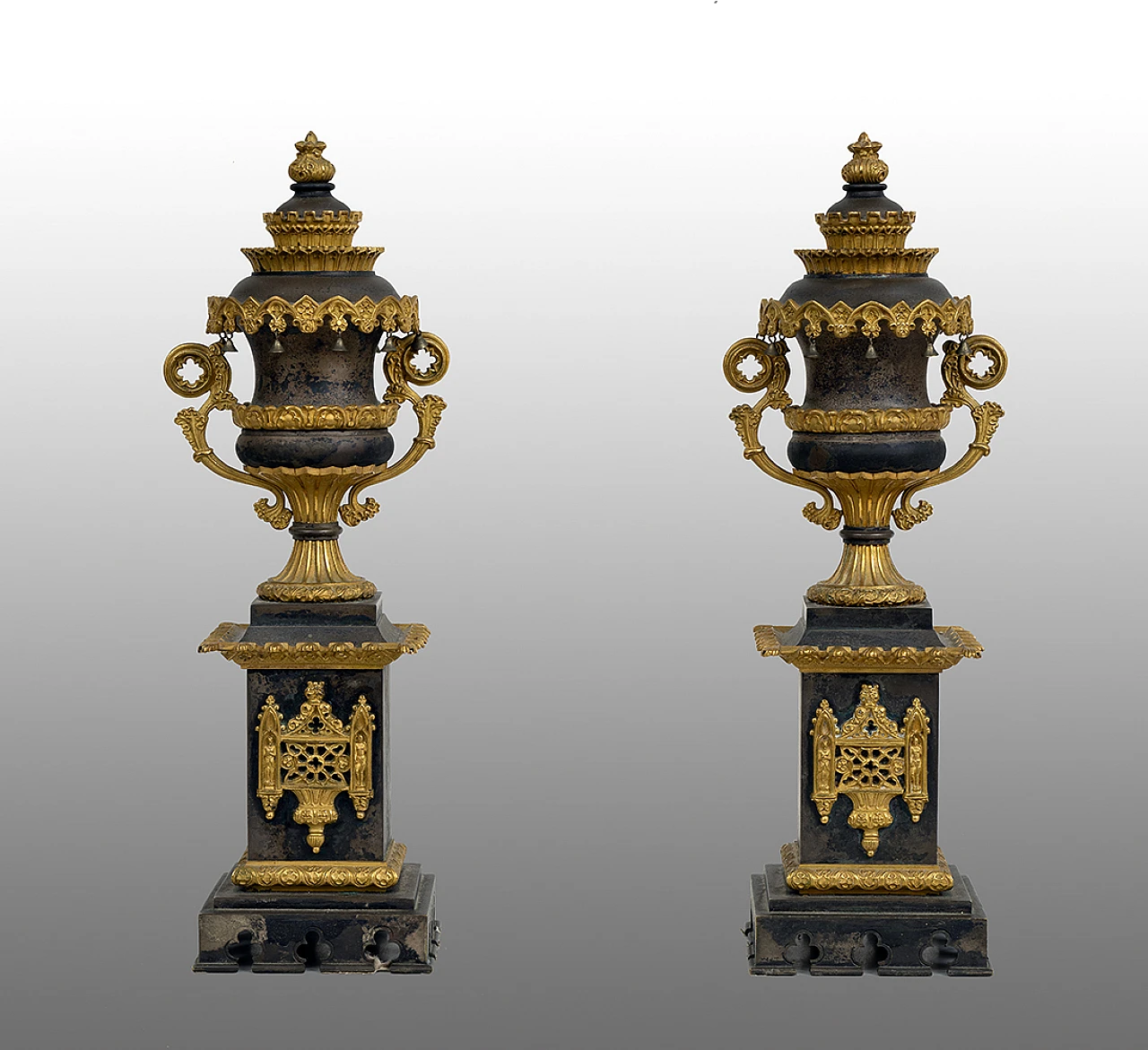 Pair of Neo-Gothic Charles X cassolettes gilded bronze, 19th century 1