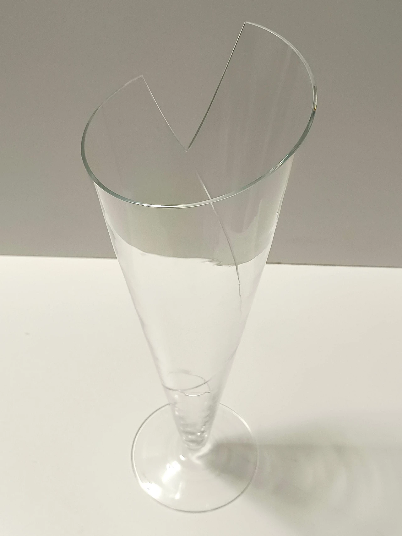 Transparent Murano Glass Vase "Cartoccio" by Carlo Moretti, Signed, 1983 6