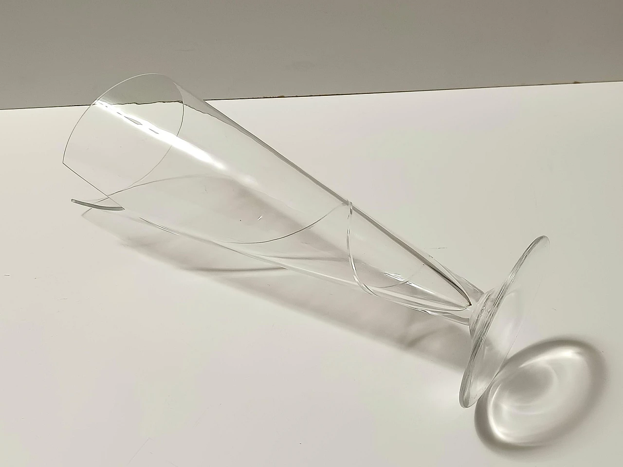 Transparent Murano Glass Vase "Cartoccio" by Carlo Moretti, Signed, 1983 7