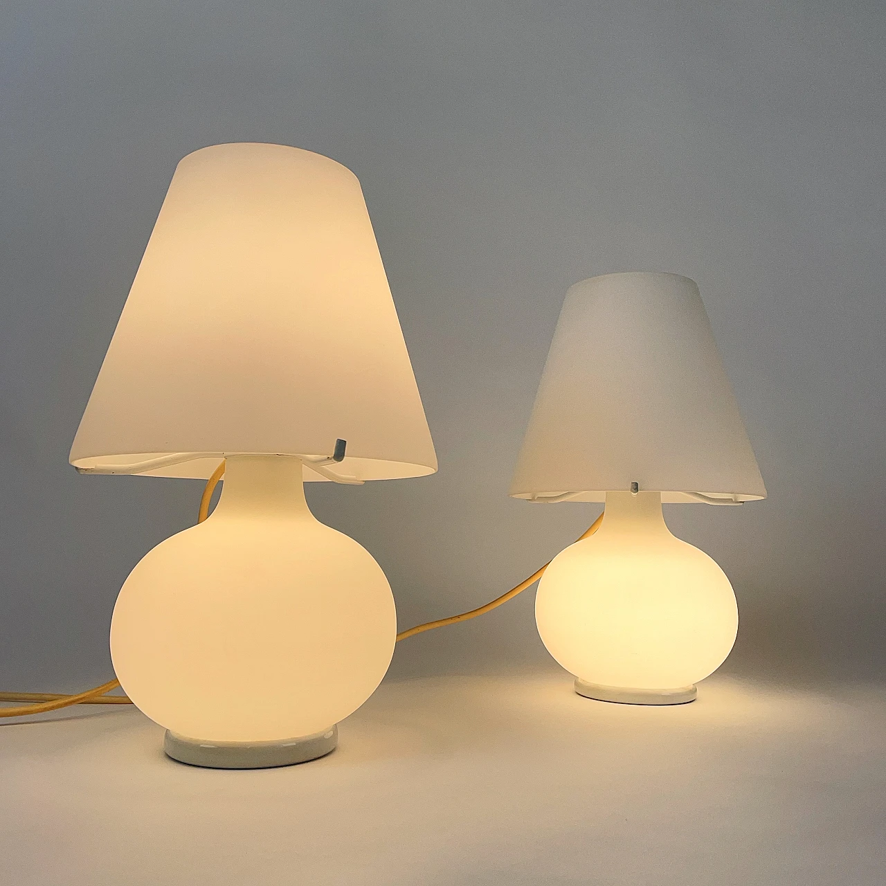 Satin Murano glass Mushroom table lamp, 1980s 5