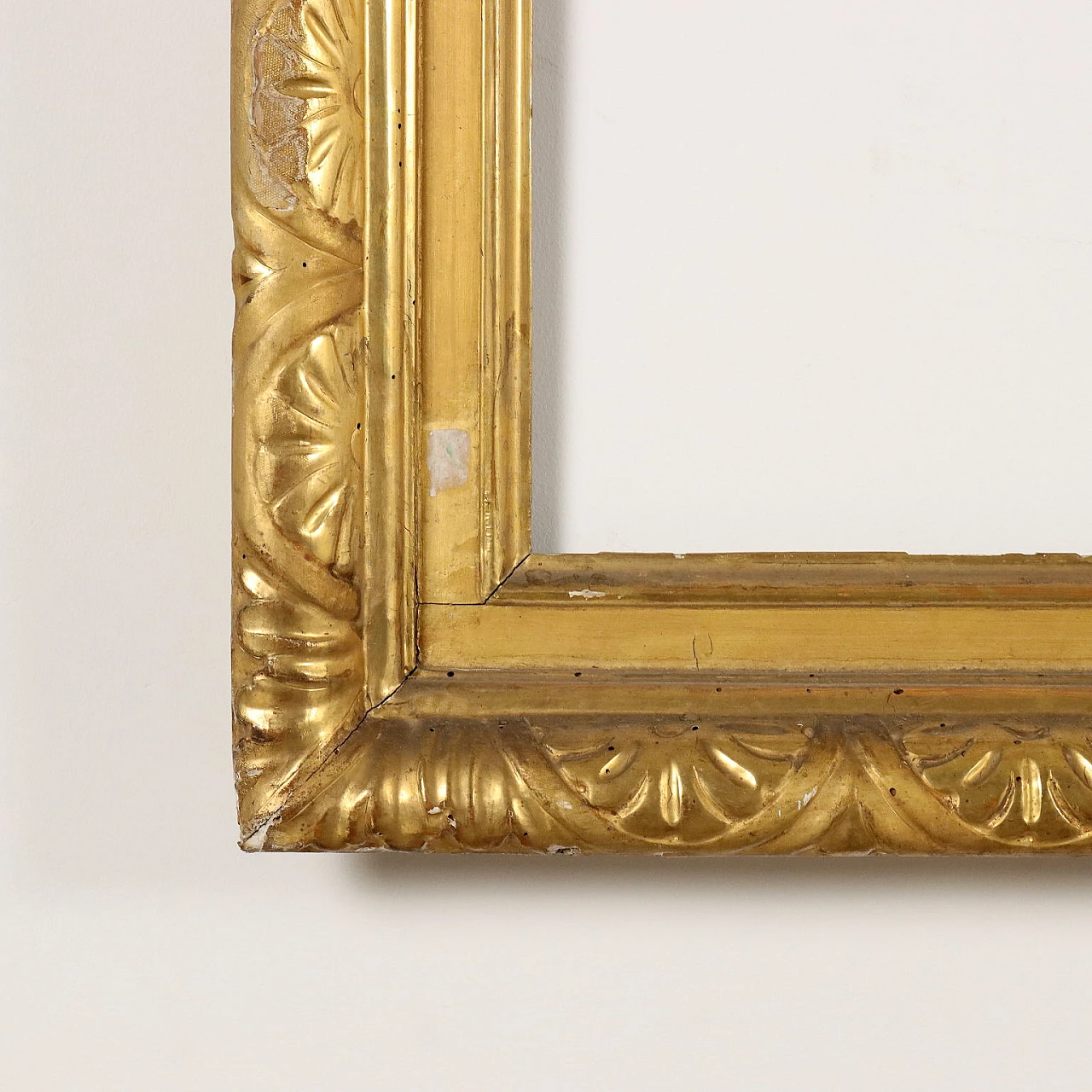 Carved and gilded wooden frame, mid-19th century 5